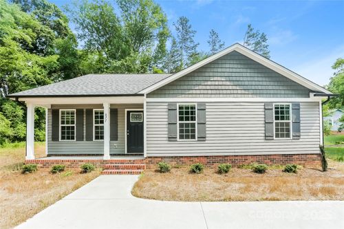 671 Sylvan St Sw, Concord, NC, 28025-5624 | Card Image