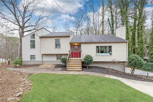 696 Willow Mill Ct, Marietta, GA, 30068-4756 | Card Image