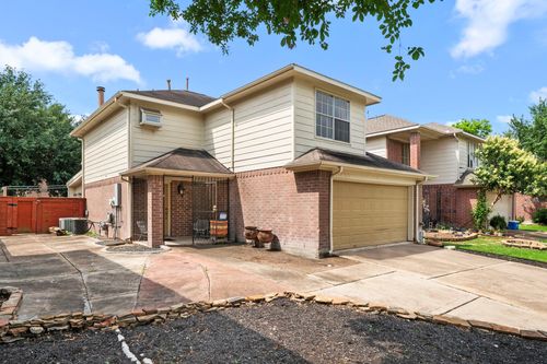 11607 Zarroll Dr, Houston, TX, 77099-1558 | Card Image