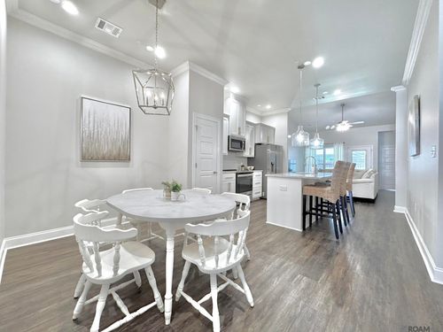 8149 Village Lake Ave, Baton Rouge, LA, 70820-8774 | Card Image