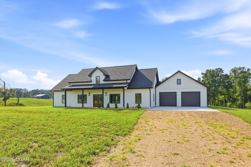 19355 Piercy Ln, Neosho, MO, 64850-7710 | Card Image