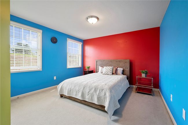 View of the third bedroom | Image 19