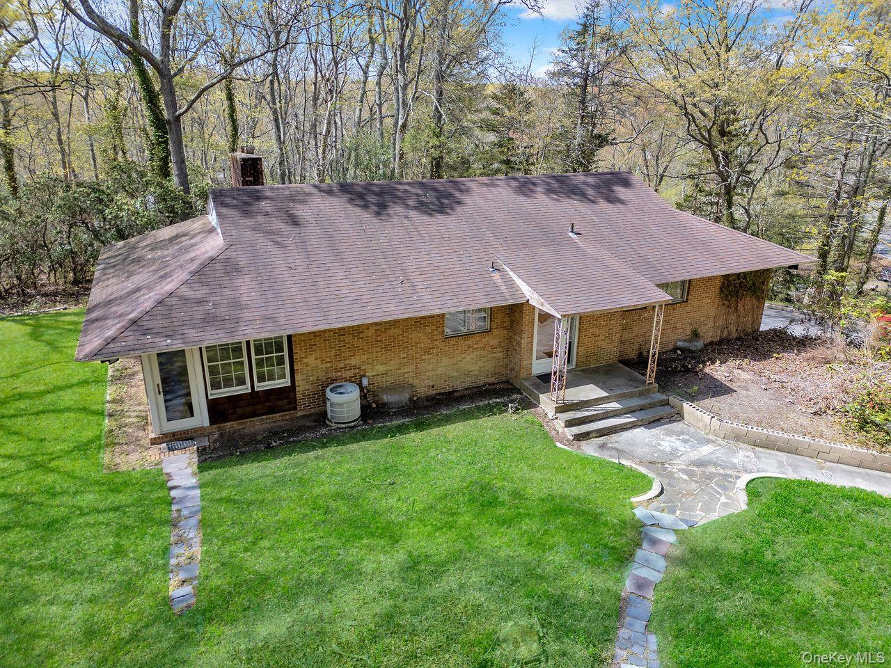 Residential in Oyster Bay 2