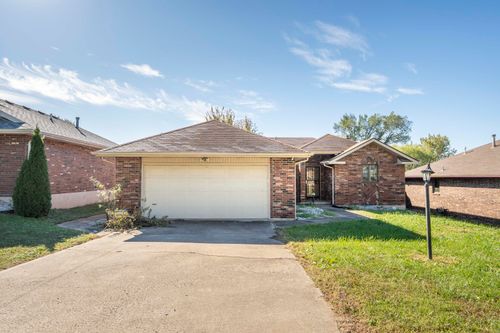 1502 E Mcclernon St, Springfield, MO, 65803-4419 | Card Image