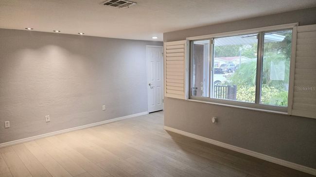 5325 Murdock Ave, House other with 3 bedrooms, 2 bathrooms and null parking in SARASOTA FL | Image 4