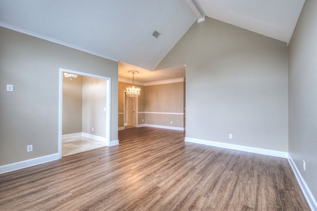 7002 Sunrise Cir, Condo with 4 bedrooms, 2 bathrooms and 2 parking in Franklin TN | Image 6