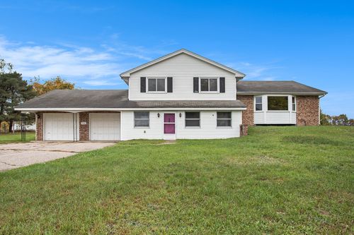 7558 W D Ave, Kalamazoo, MI, 49009-8873 | Card Image