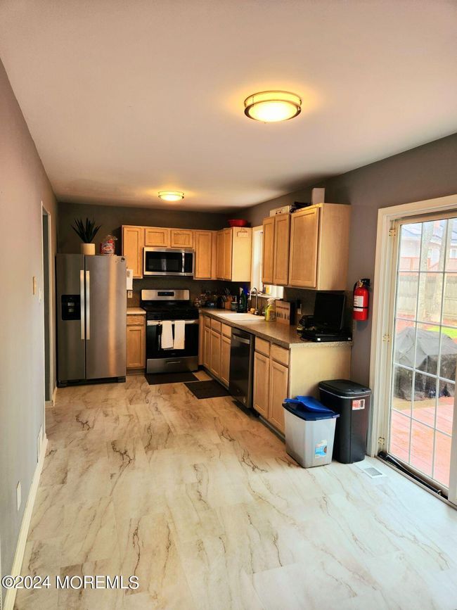 1092 Windlass Dr, House other with 3 bedrooms, 3 bathrooms and null parking in Stafford Twp NJ | Image 7
