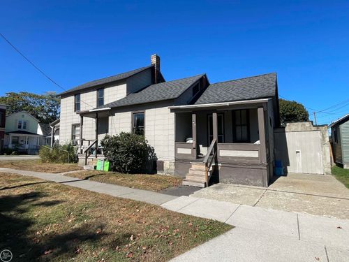 1002 Erie St, Port Huron, MI, 48060-3600 | Card Image