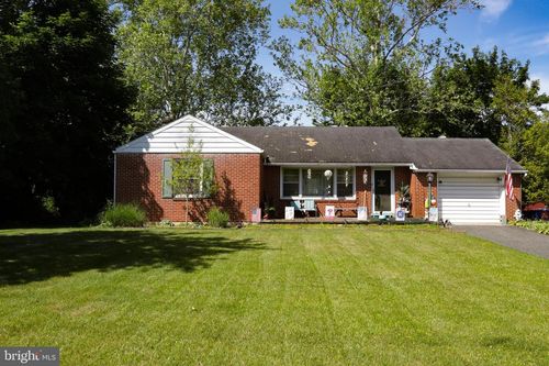 2188 Swamp Pike, GILBERTSVILLE, PA, 19525-9728 | Card Image