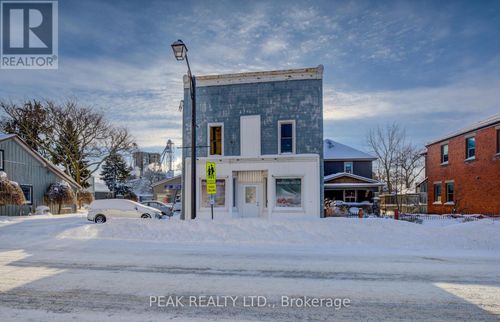 41-43 Woodstock St S, Tavistock, ON, N0B2R0 | Card Image