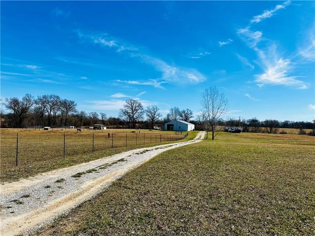8889 Ne Highway 52, House other with 3 bedrooms, 1 bathrooms and null parking in Windsor MO | Image 12