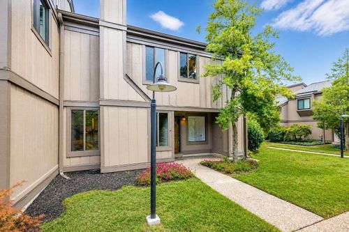 23-500 Laketower Dr, Lexington, KY, 40502-2677 | Card Image
