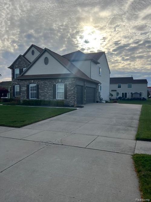 42887 42887 Sandie Lane, Van Buren Charter Township, MI, 48111 | Card Image