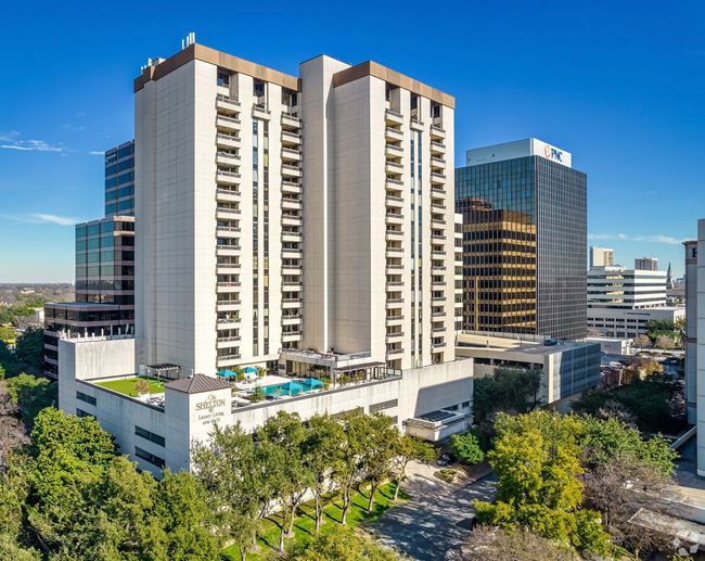 APT-900 - 5909 Luther Ln, Condo with 2 bedrooms, 2 bathrooms and null parking in Dallas TX | Image 18