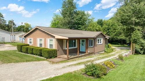 236 S Steer St, Addison, MI, 49220-9756 | Card Image