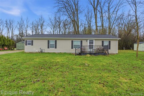 219 Clark St, Yale, MI, 48097-3362 | Card Image