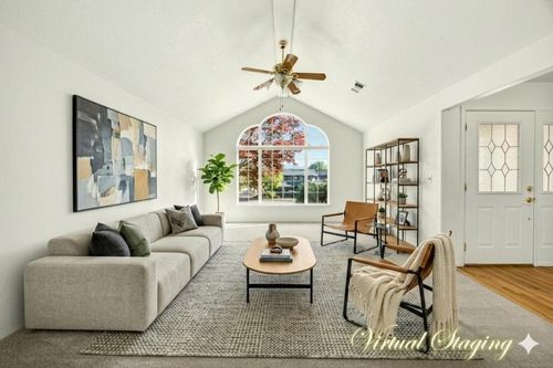 2855 Shanteal Pl, Medford, OR, 97504-5708 | Card Image