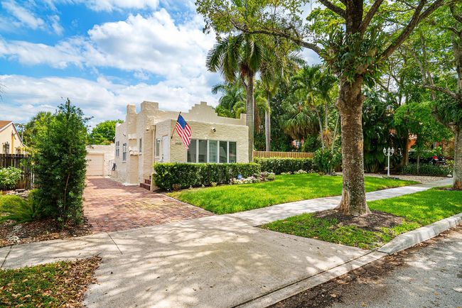 813 Avon Rd, House other with 4 bedrooms, 2 bathrooms and null parking in West Palm Beach FL | Image 39