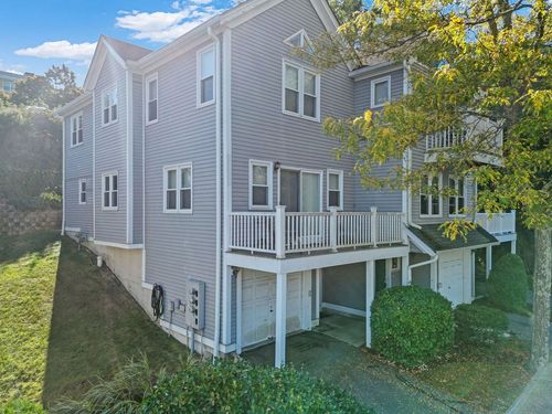 apt-22-1810 Highland Ave, Fall River, MA, 02720-4331 | Card Image