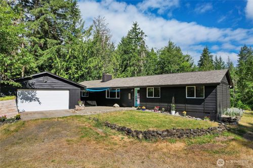 2958 Nw Four Wheel Dr, Seabeck, WA, 98380-9644 | Card Image