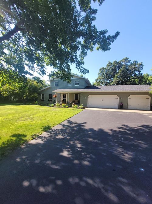 5100 16th St Ne, Sauk Rapids, MN, 56379-9679 | Card Image