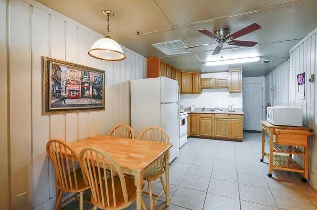 UNIT-84 - 10301 Us Highway 27, Condo with 2 bedrooms, 2 bathrooms and null parking in CLERMONT FL | Image 5