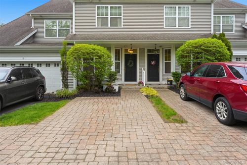 15 High Ridge Ln, Middletown, NY, 10940-2672 | Card Image