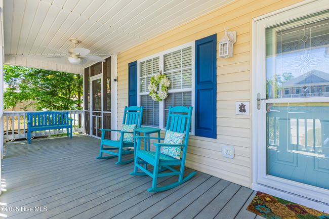 107 Ne 24 Th St, House other with 3 bedrooms, 2 bathrooms and null parking in Oak Island NC | Image 4