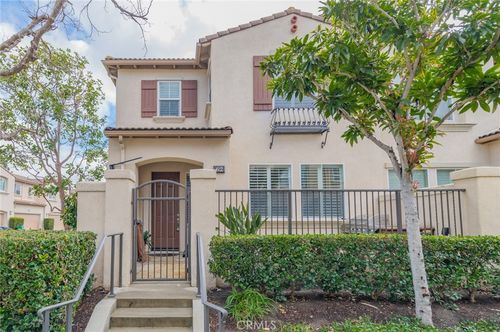 62 New Season, Irvine, CA, 92602-2477 | Card Image