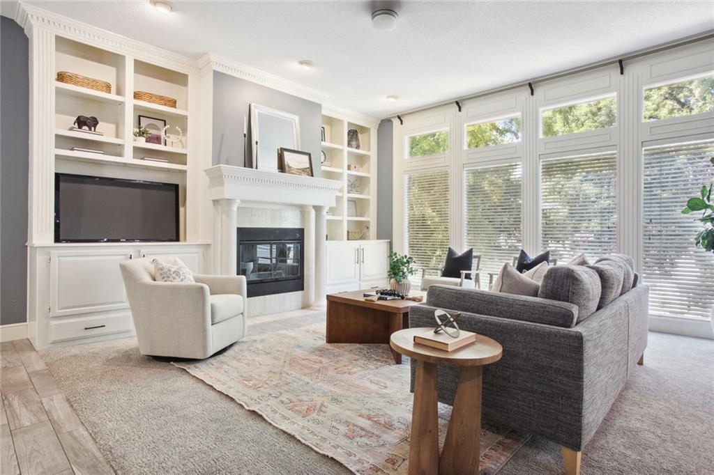 73rd St, Weatherby Lake, MO 64152