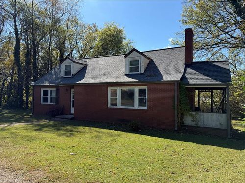 709 Rainey Ct, Eden, NC, 27288-6436 | Card Image