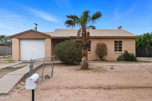 1934 S Holly Stra, Tucson, AZ, 85713-4126 | Card Image