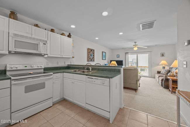 Kitchen/Living | Image 9