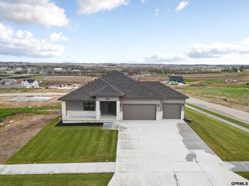 10901 N 161st St, Bennington, NE, 68007-7509 | Card Image