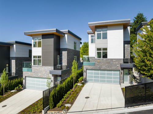 584 Arthur Erickson Pl, West Vancouver, BC, V7T0B8 | Card Image