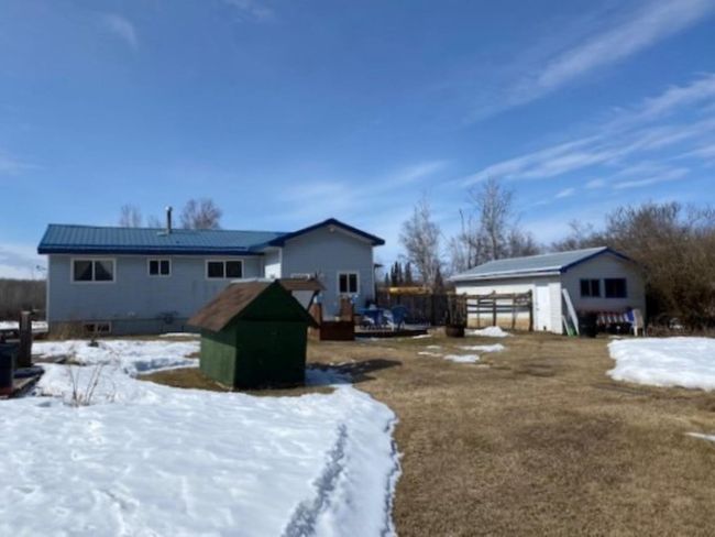 11025 Highway 35, House detached with 3 bedrooms, 1 bathrooms and 8 parking in Keg River AB | Image 36