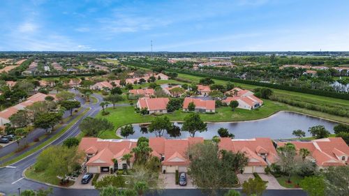 7882 Lake Sands Dr, Delray Beach, FL, 33446-3372 | Card Image