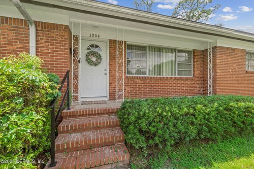 3904 Via De La Reina, Jacksonville, FL, 32217-3635 | Card Image