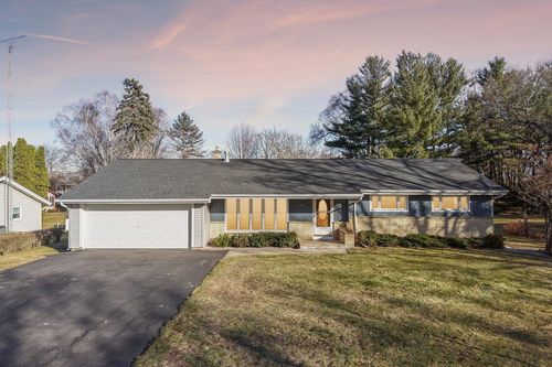 1018 S Ferry Drive, LAKE MILLS, WI, 53551 | Card Image