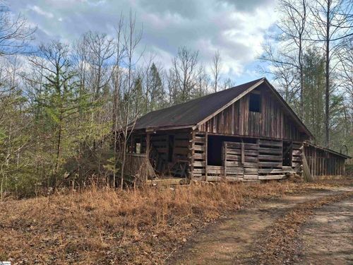 5615 Highway 11, Pickens, SC, 29671-9595 | Card Image