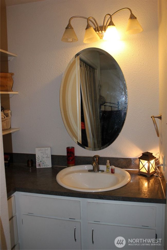 418 Sw Canyon Loop, House other with 4 bedrooms, 2 bathrooms and 3 parking in Winlock WA | Image 14