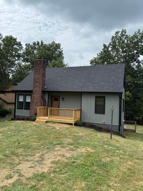 2165 Crystal Springs Rd, Danville, KY, 40422-9327 | Card Image