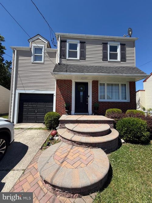 1525 49th St, PENNSAUKEN, NJ, 08110-2929 | Card Image