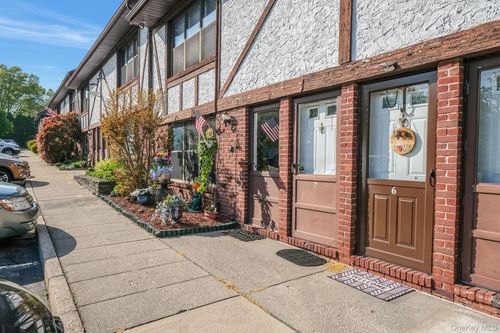 6-6 Bailey Ct, Middle Island, NY, 11953-1319 | Card Image