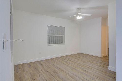 1-8329 Nw 5th Ave, Miami, FL, 33150-2650 | Card Image
