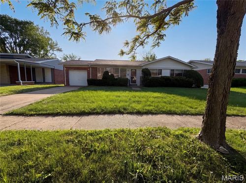 1136 Burch Ln, Saint Louis, MO, 63130-2219 | Card Image