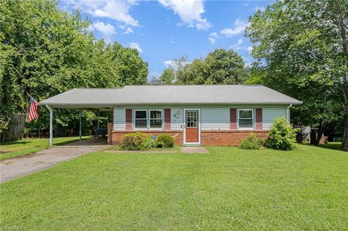 1612 Ballymena Dr, Reidsville, NC, 27320-8626 | Card Image