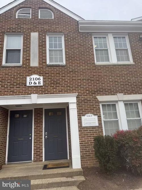 2106 Gallows Rd, Vienna, VA, 22182-3961 | Card Image