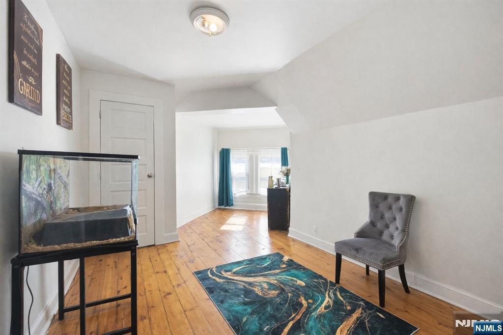 Residential Income in Newark 5